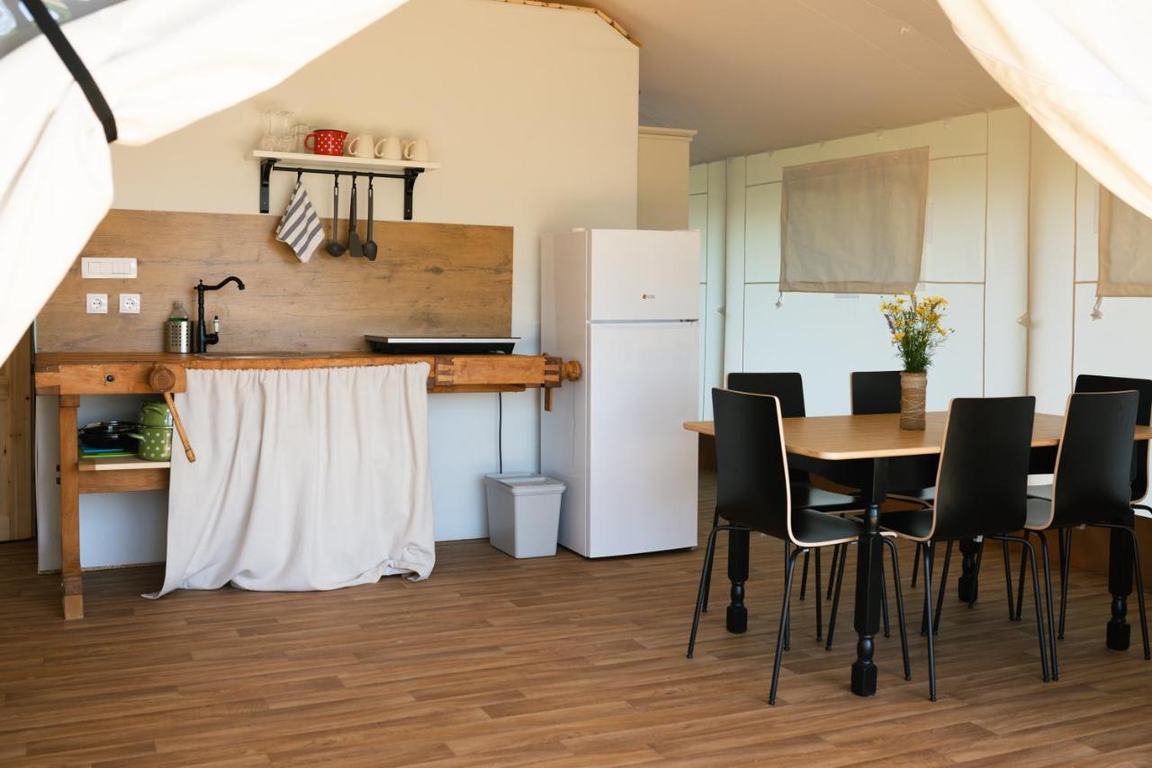 Glamping Kolpa Resort Gradac 外观 照片