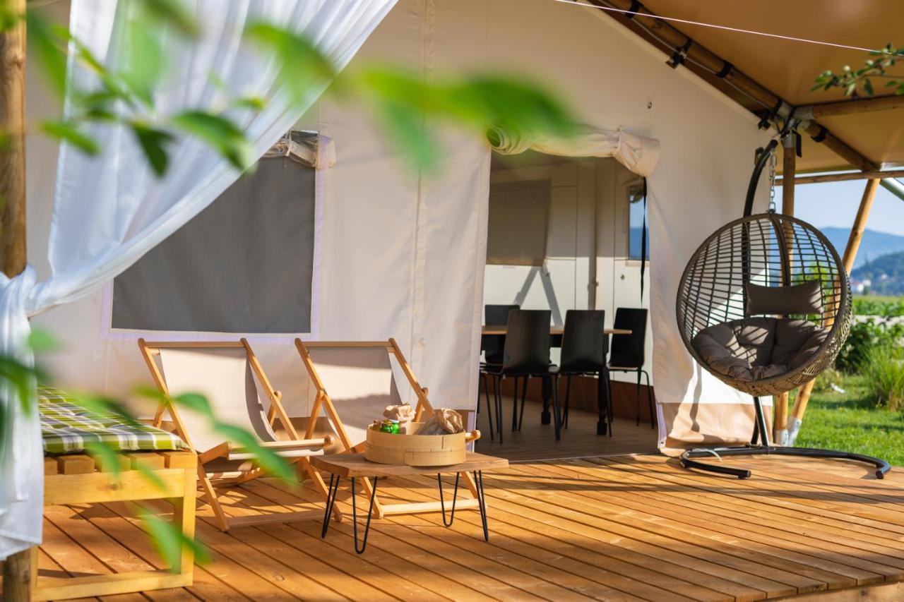Glamping Kolpa Resort Gradac 外观 照片