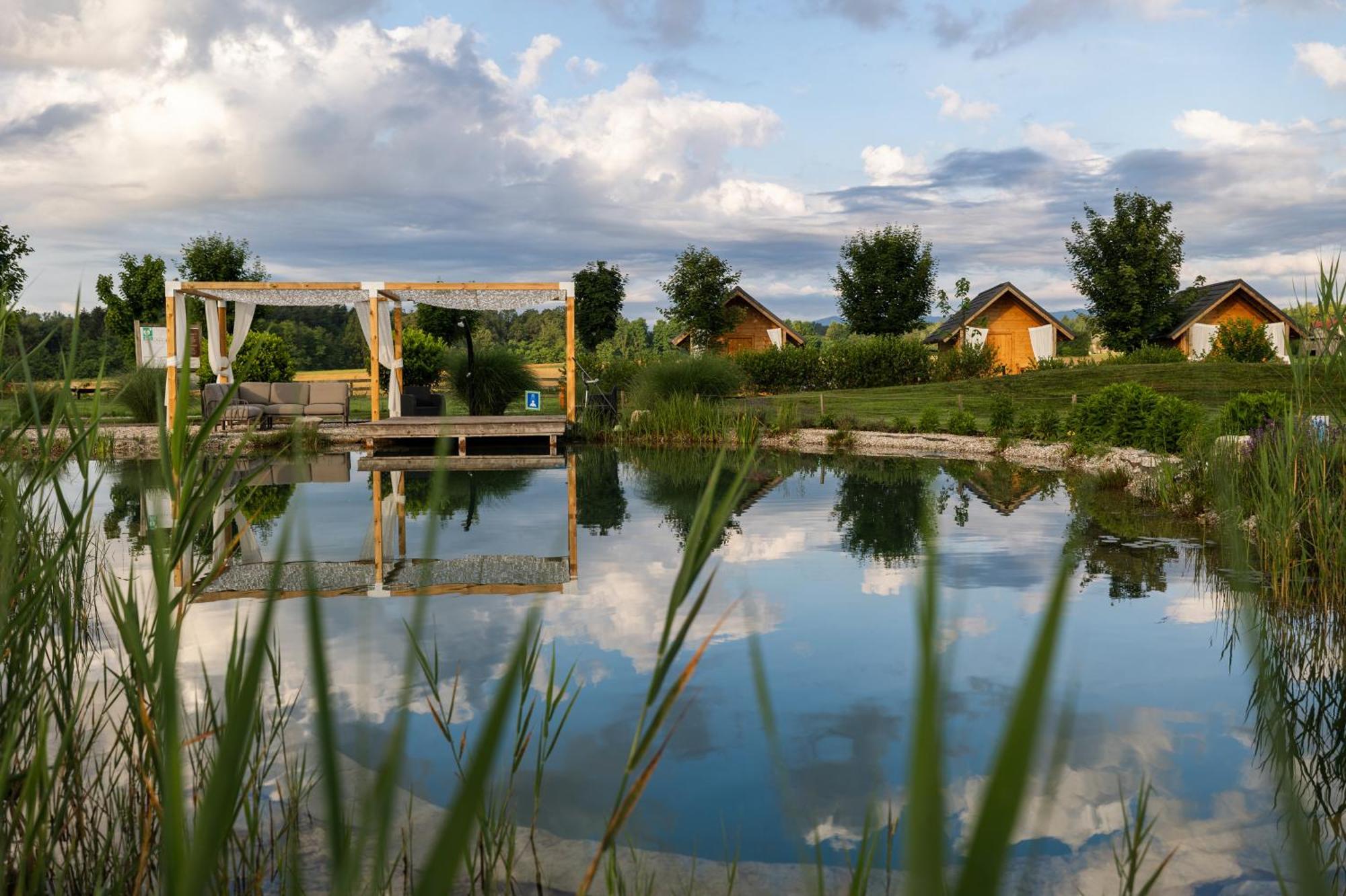 Glamping Kolpa Resort Gradac 外观 照片