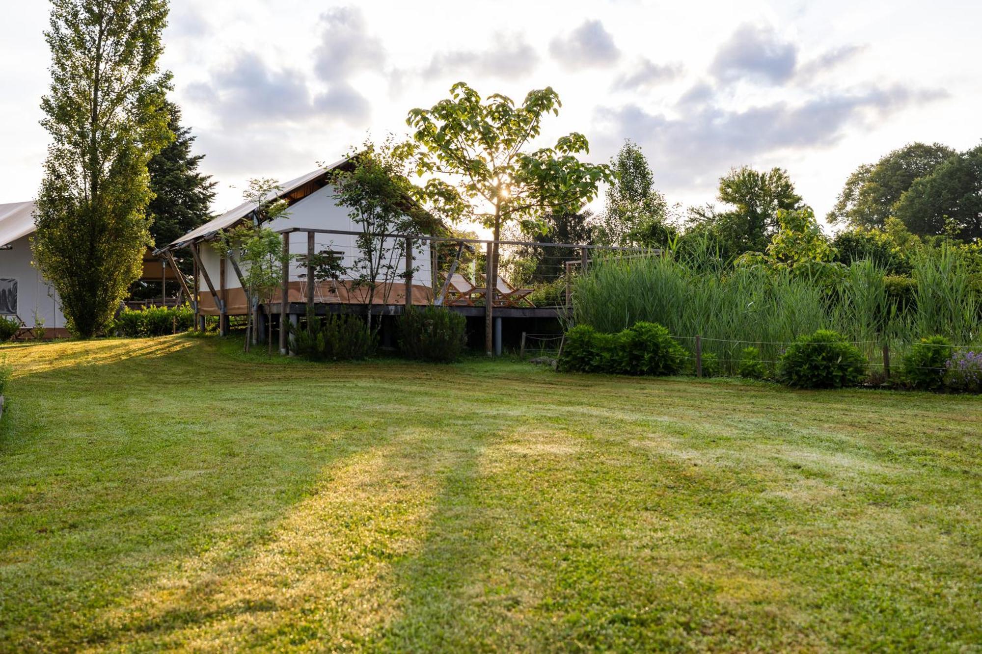 Glamping Kolpa Resort Gradac 外观 照片