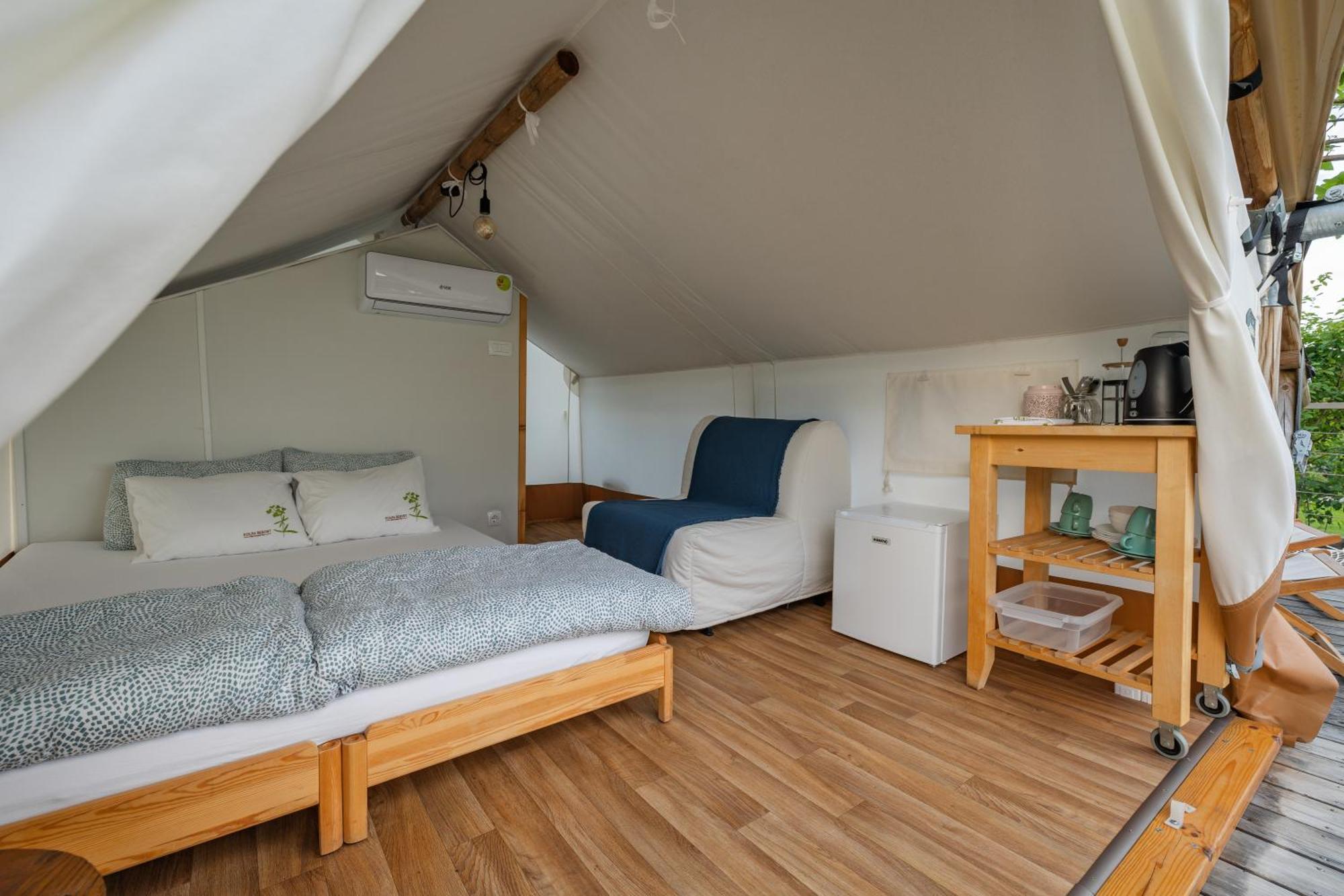 Glamping Kolpa Resort Gradac 外观 照片