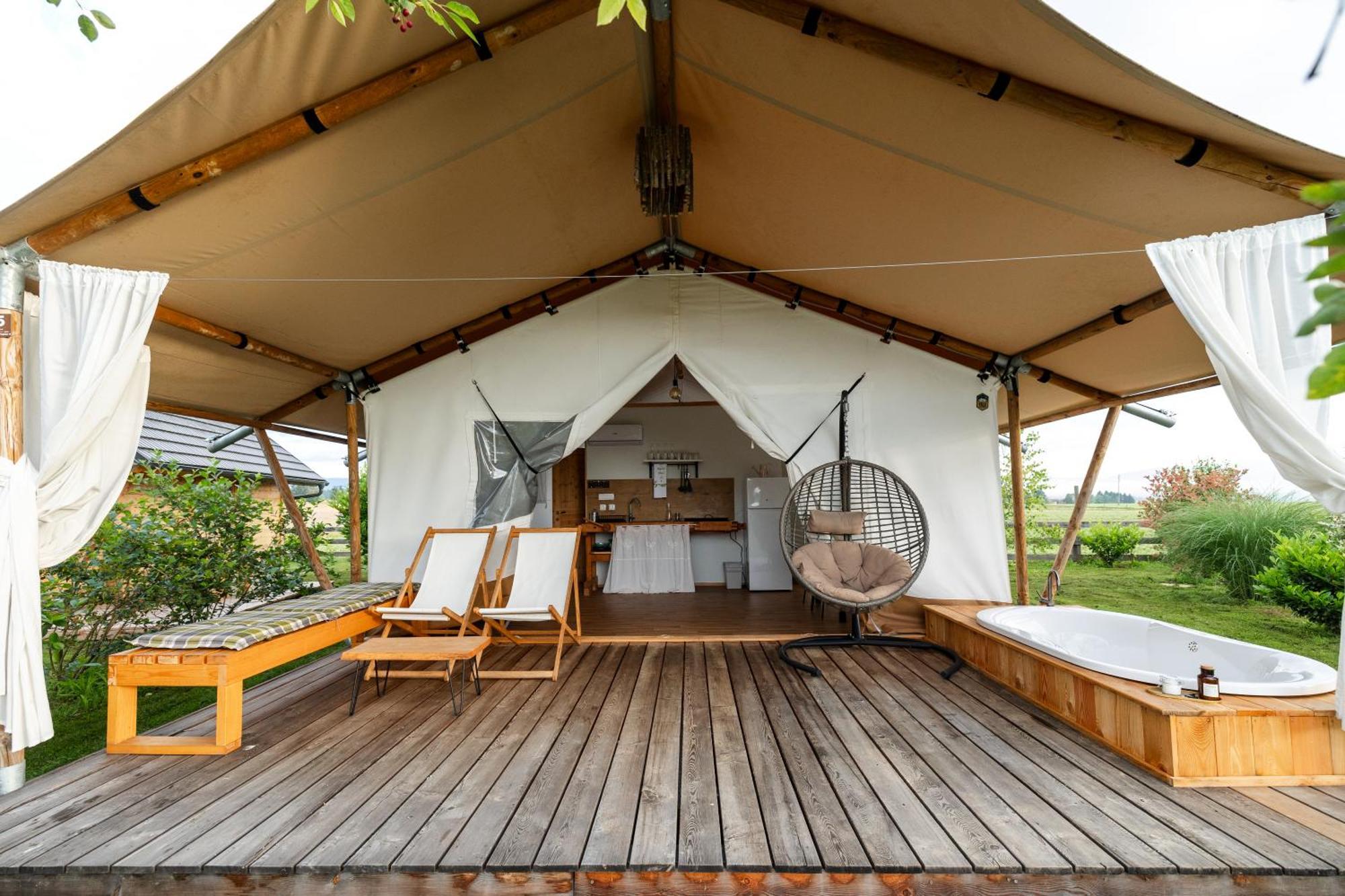 Glamping Kolpa Resort Gradac 外观 照片